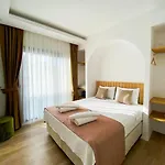 Marla Hotel